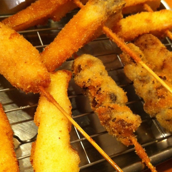 "大阪名物ー串揚げ"